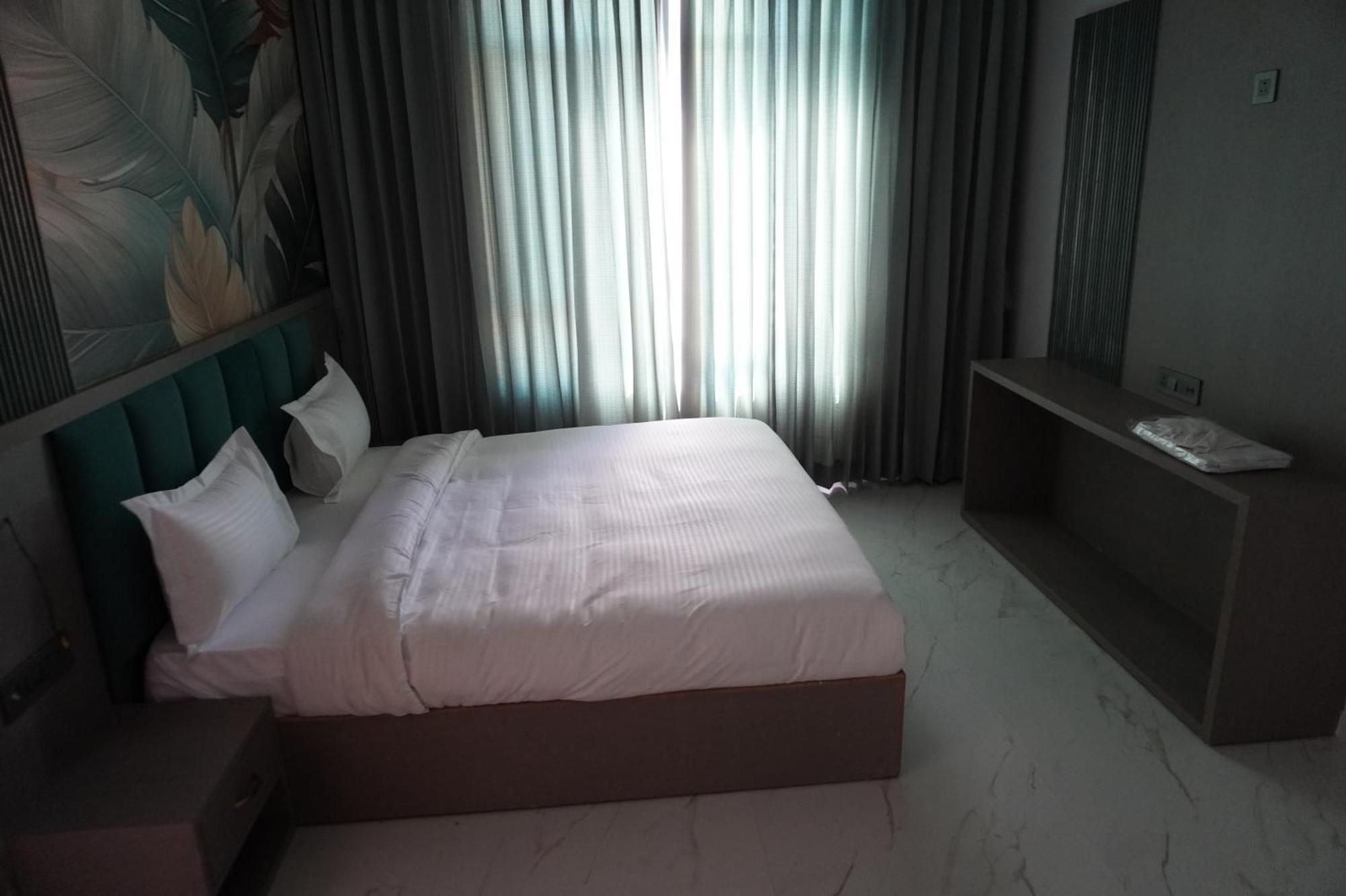 Hotel Heera Palace Khātu Kültér fotó